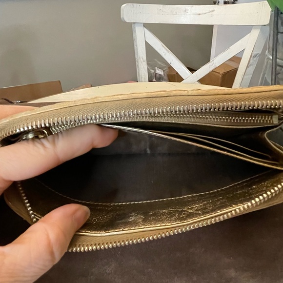 Miu Miu Matelassé gold long zipper wallet - Picture 10 of 13